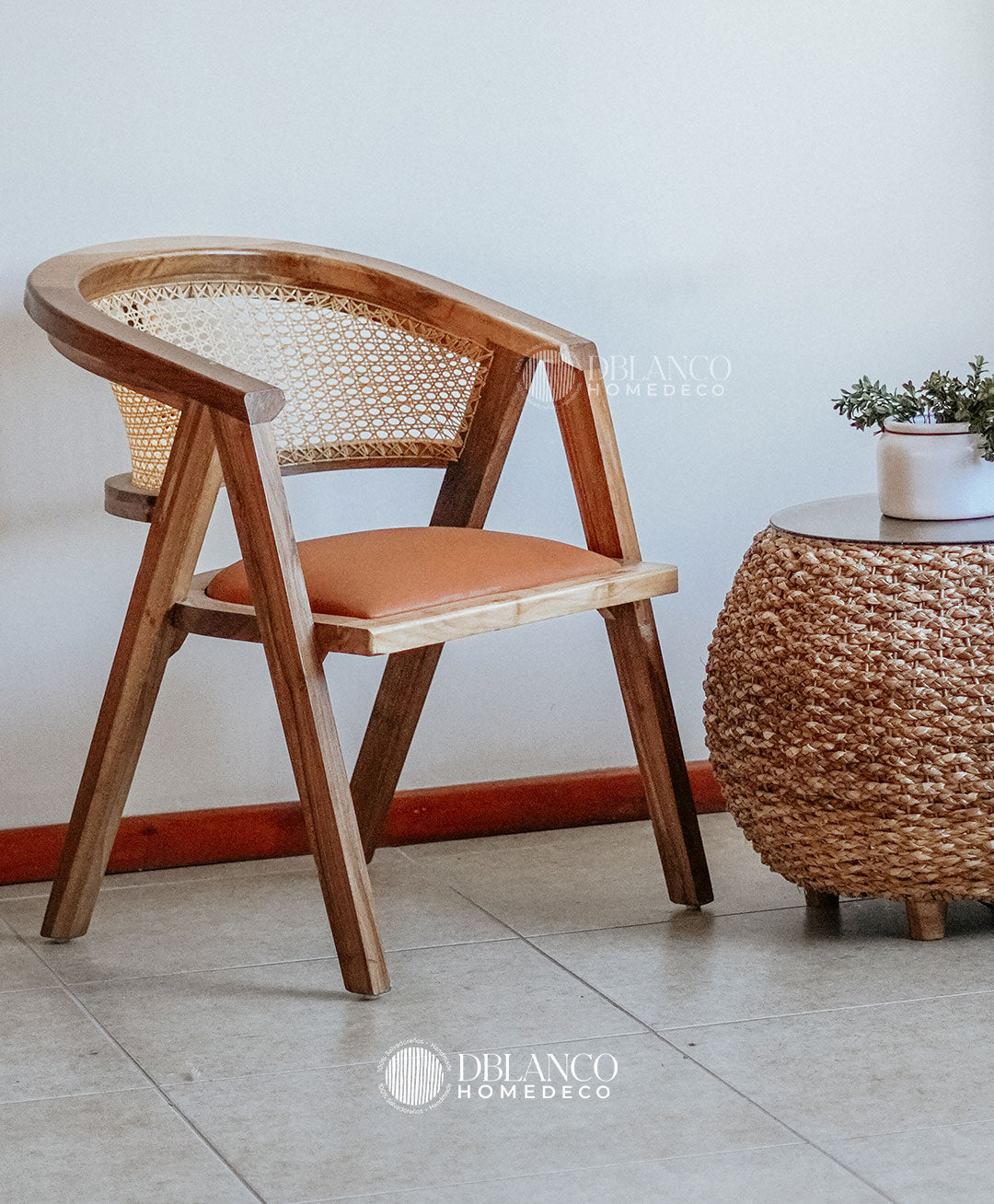 MODERN CHAIR (SILLA)