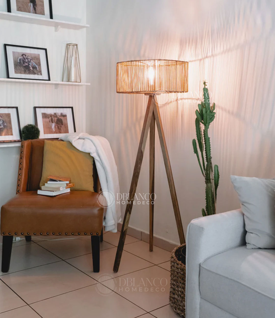 TRIPOD FLOOR LAMP (LÁMPARA)