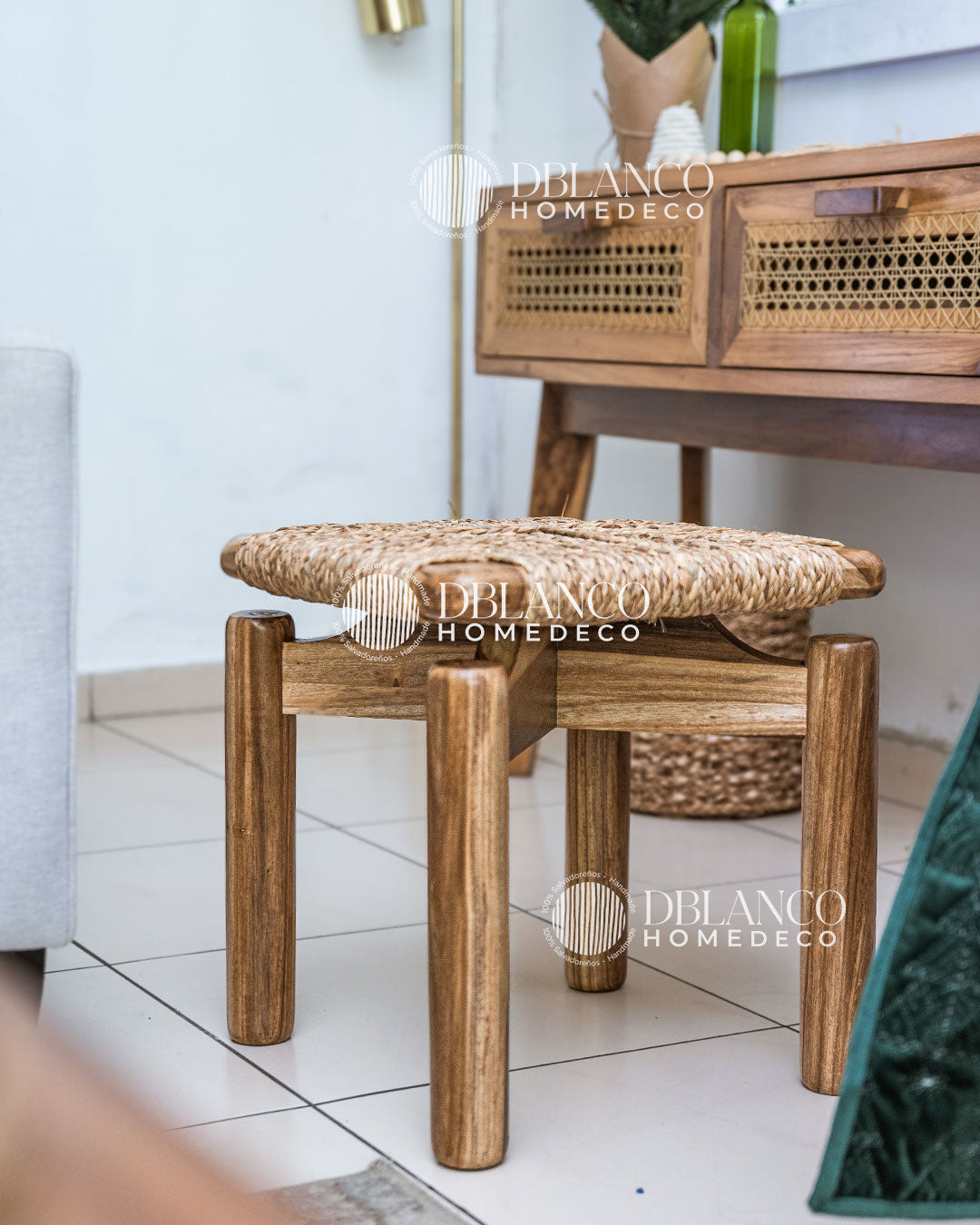 TRUNK BENCH
