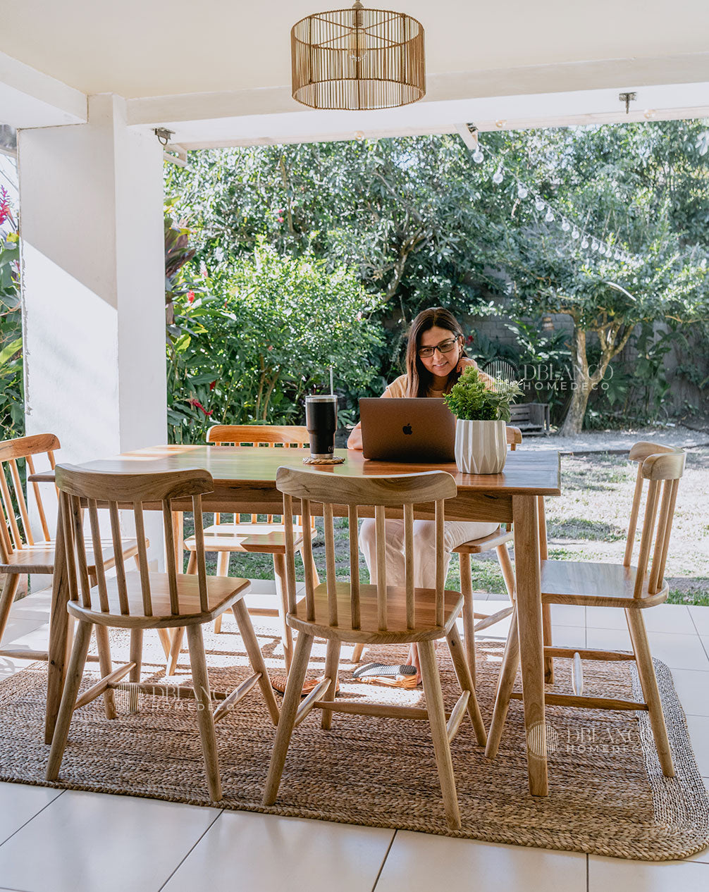 MESA DE LA CASA