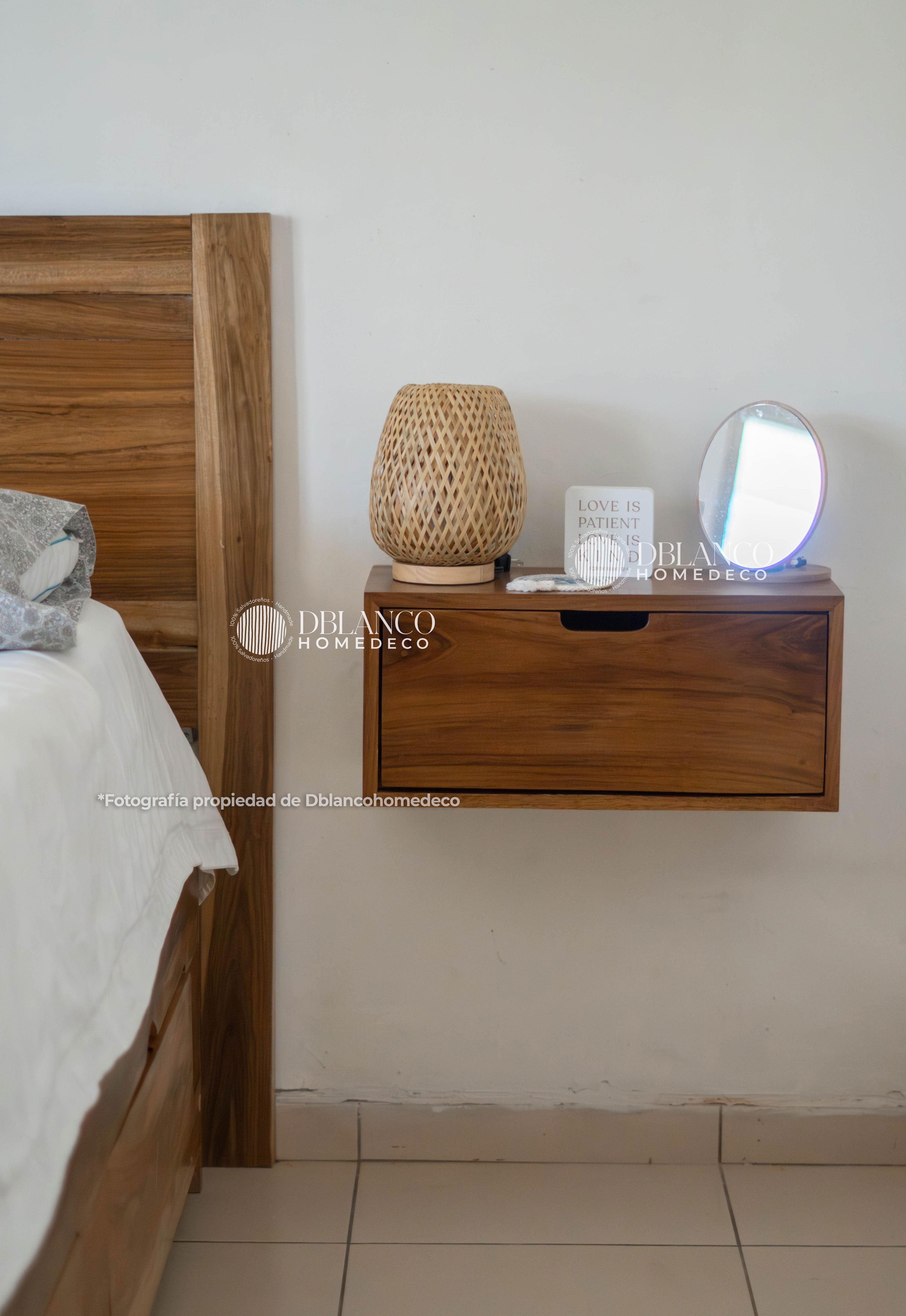 FLOATING NIGHTSTAND (MESA DE NOCHE)