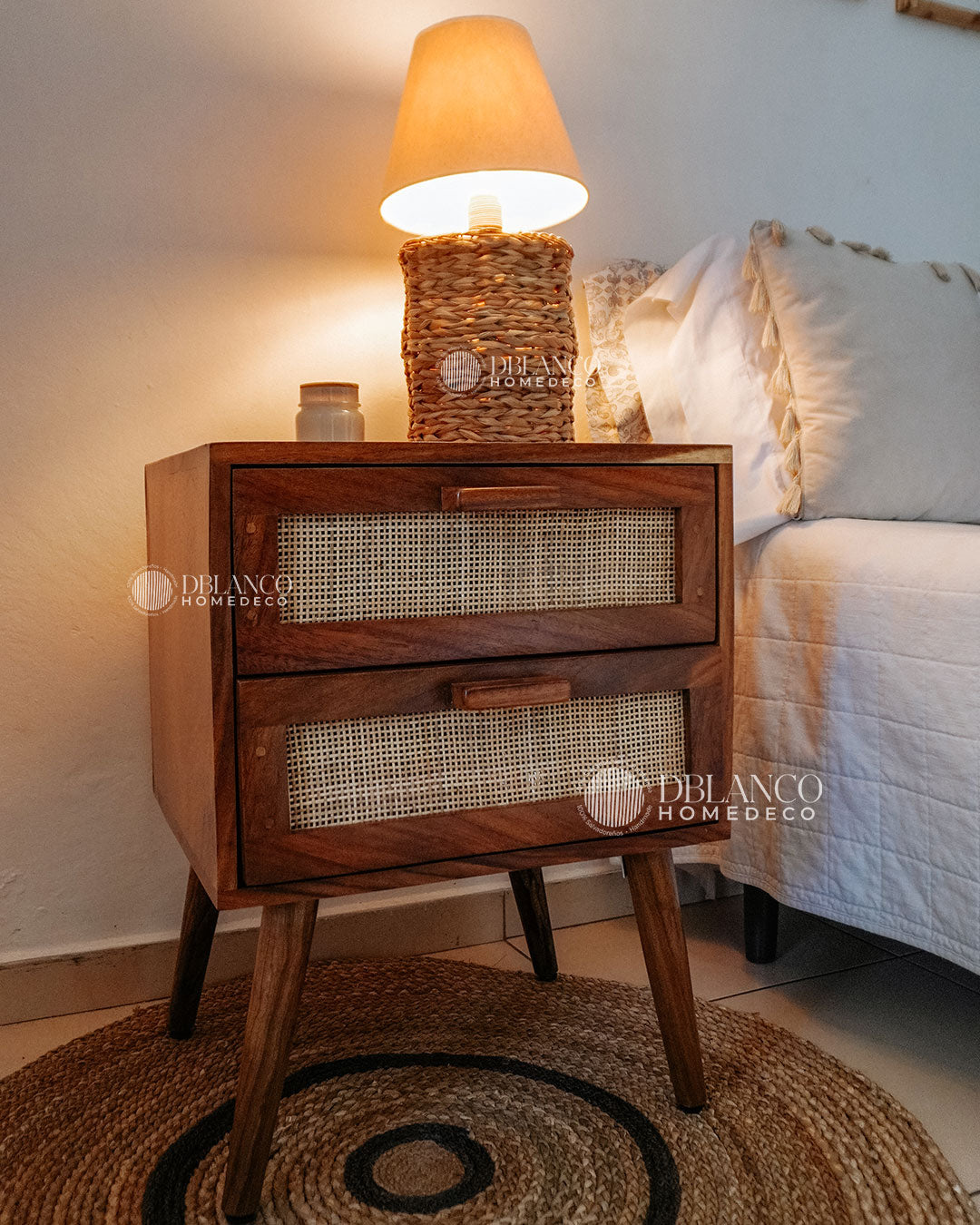 NIGHT STAND RATTAN (MESA DE NOCHE)