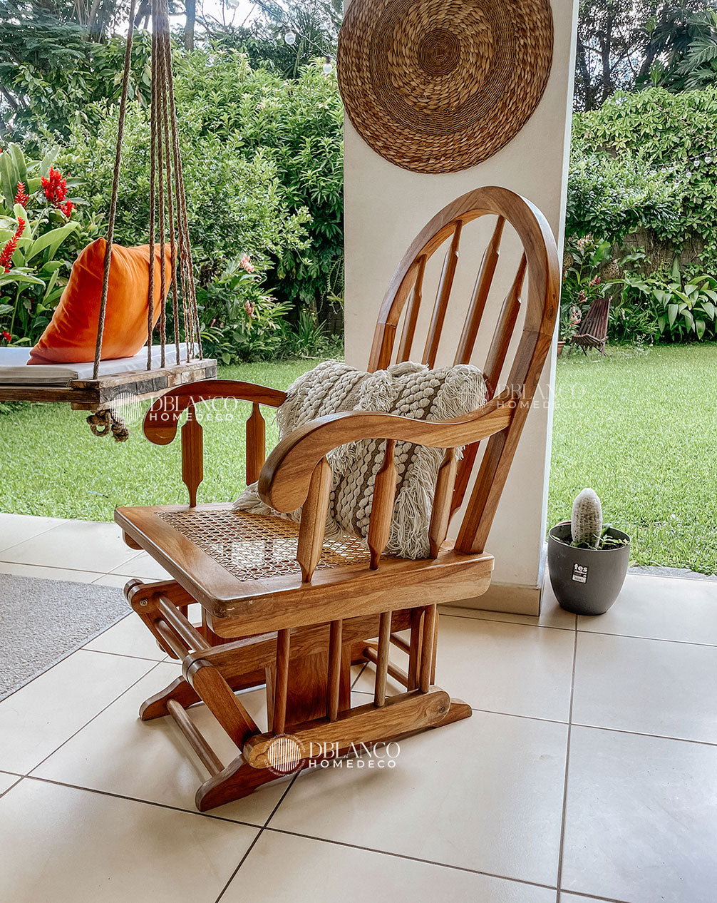 MECEDORA CON BALANCÍN