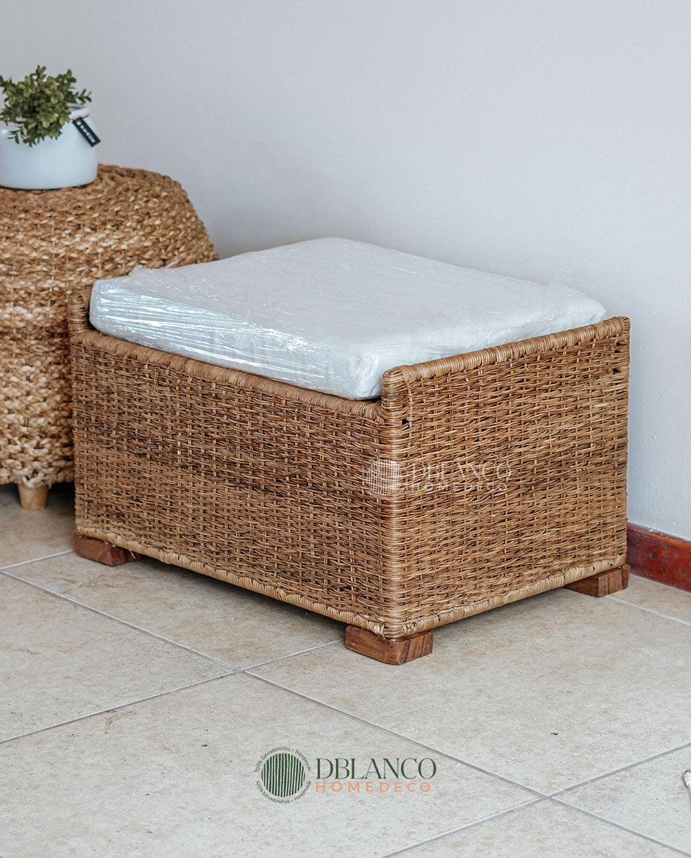 TABURETE DE MIMBRE