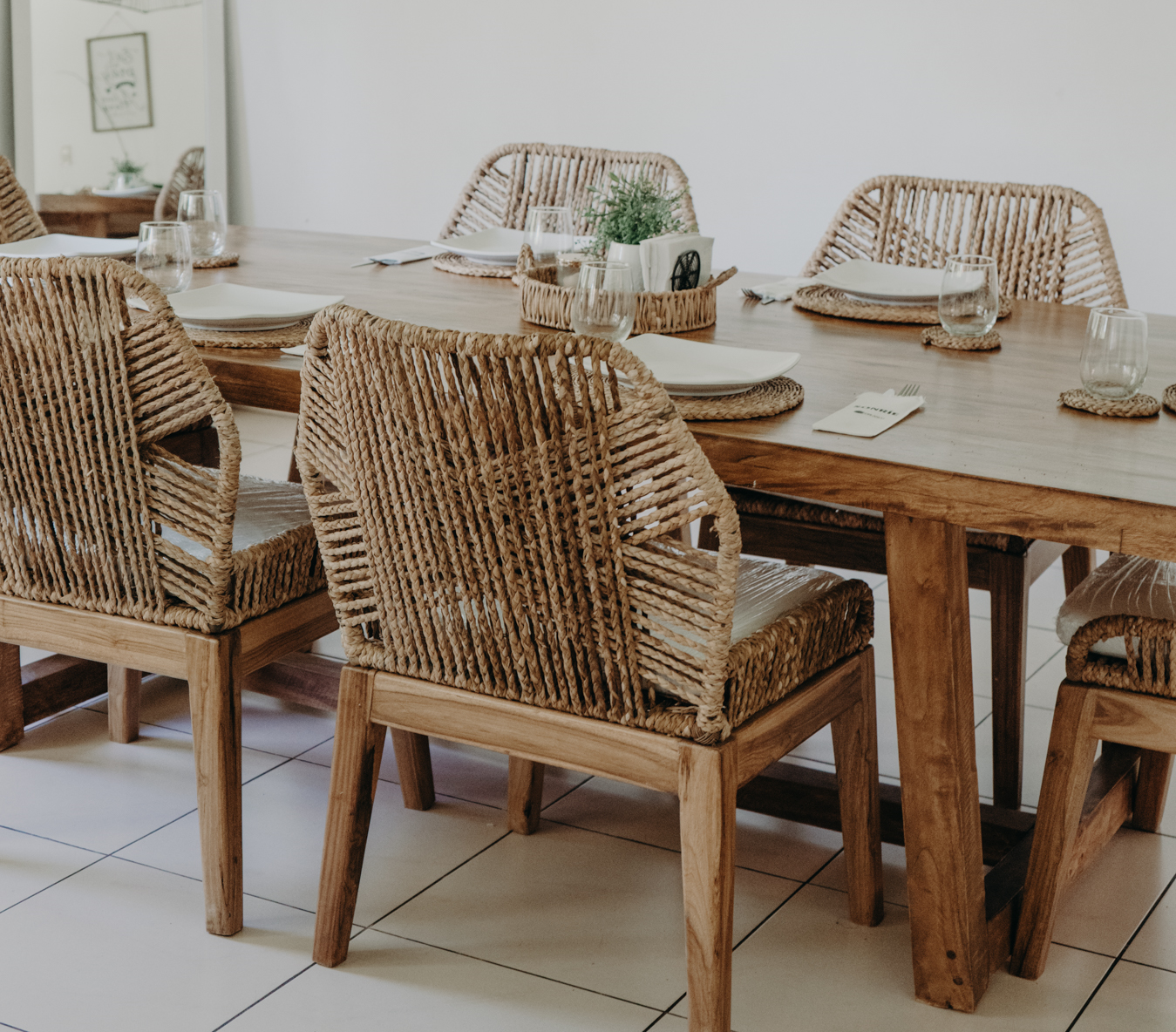 SILLAS Y BAR STOOLS