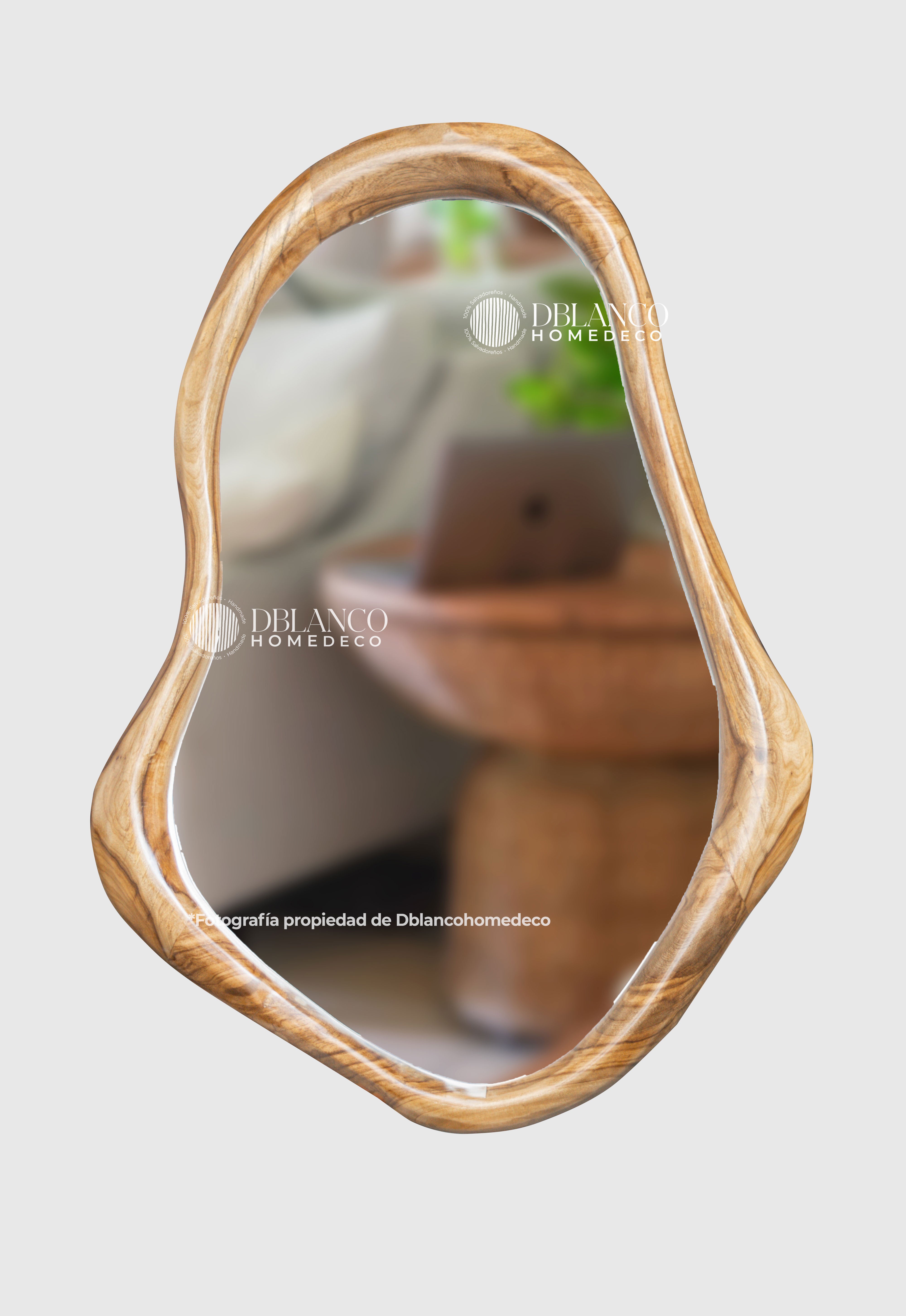ESPEJO NATURAL