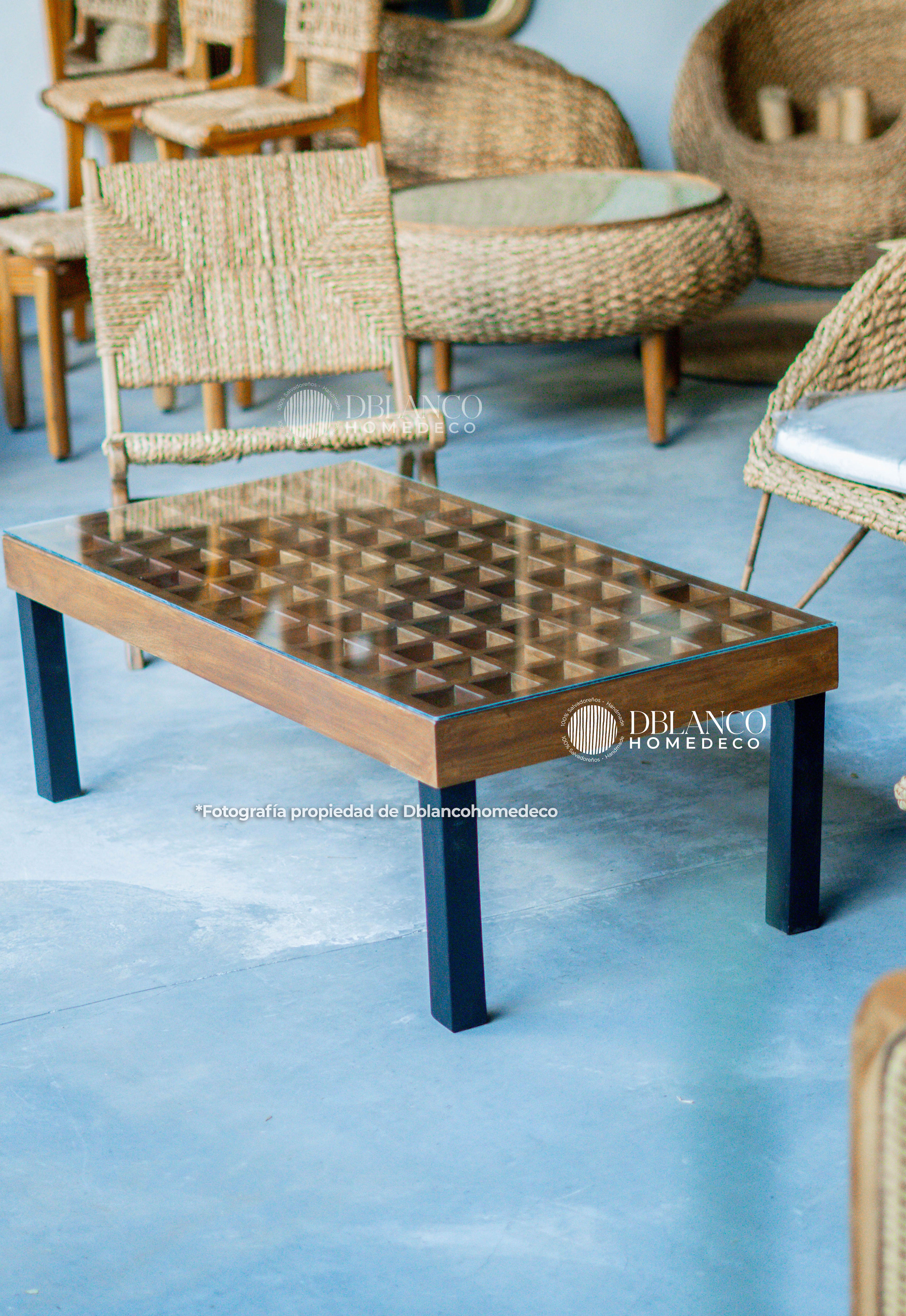 MESA FUSION GLASS AND WOOD