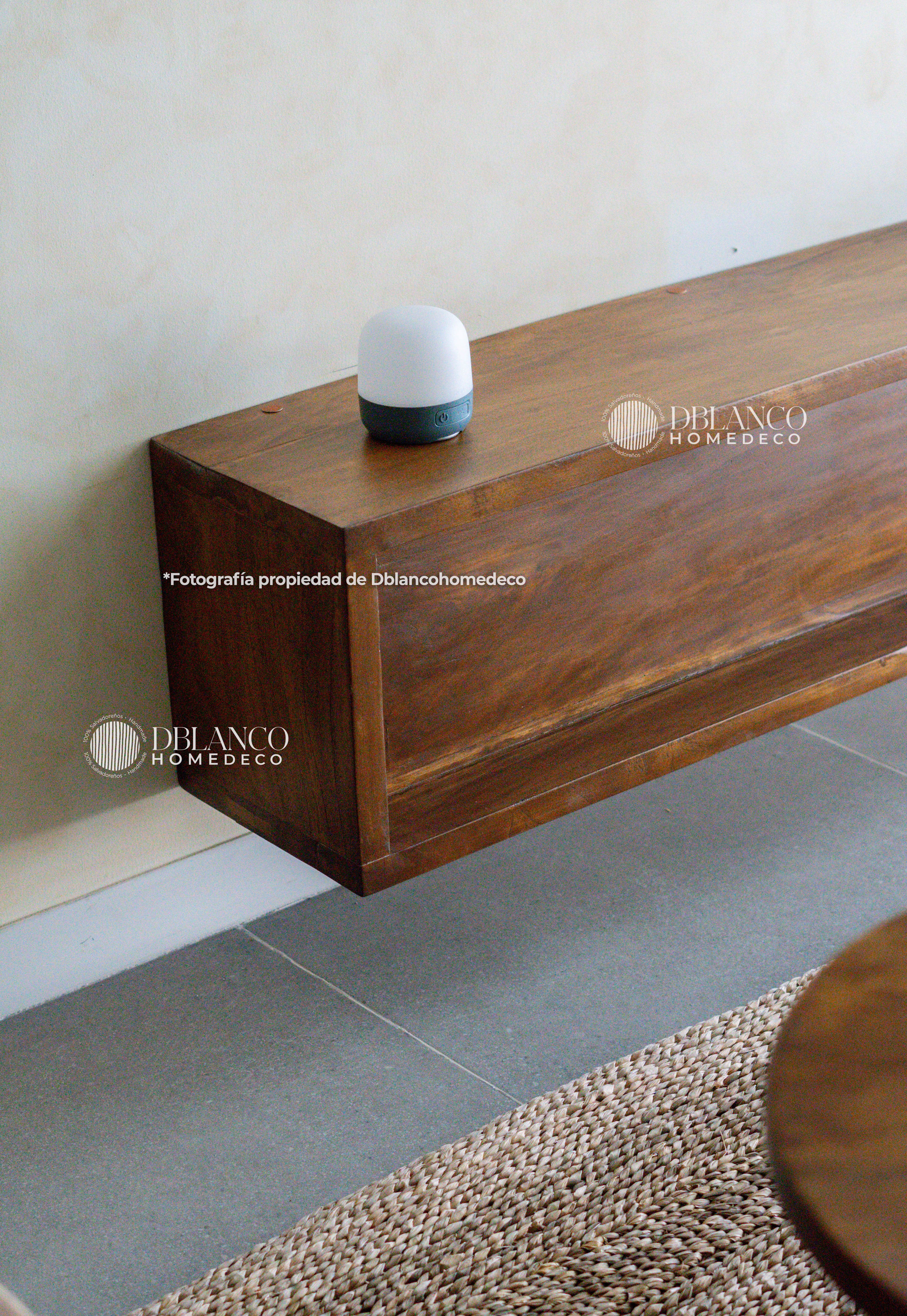 REPISA FLOTANTE TV