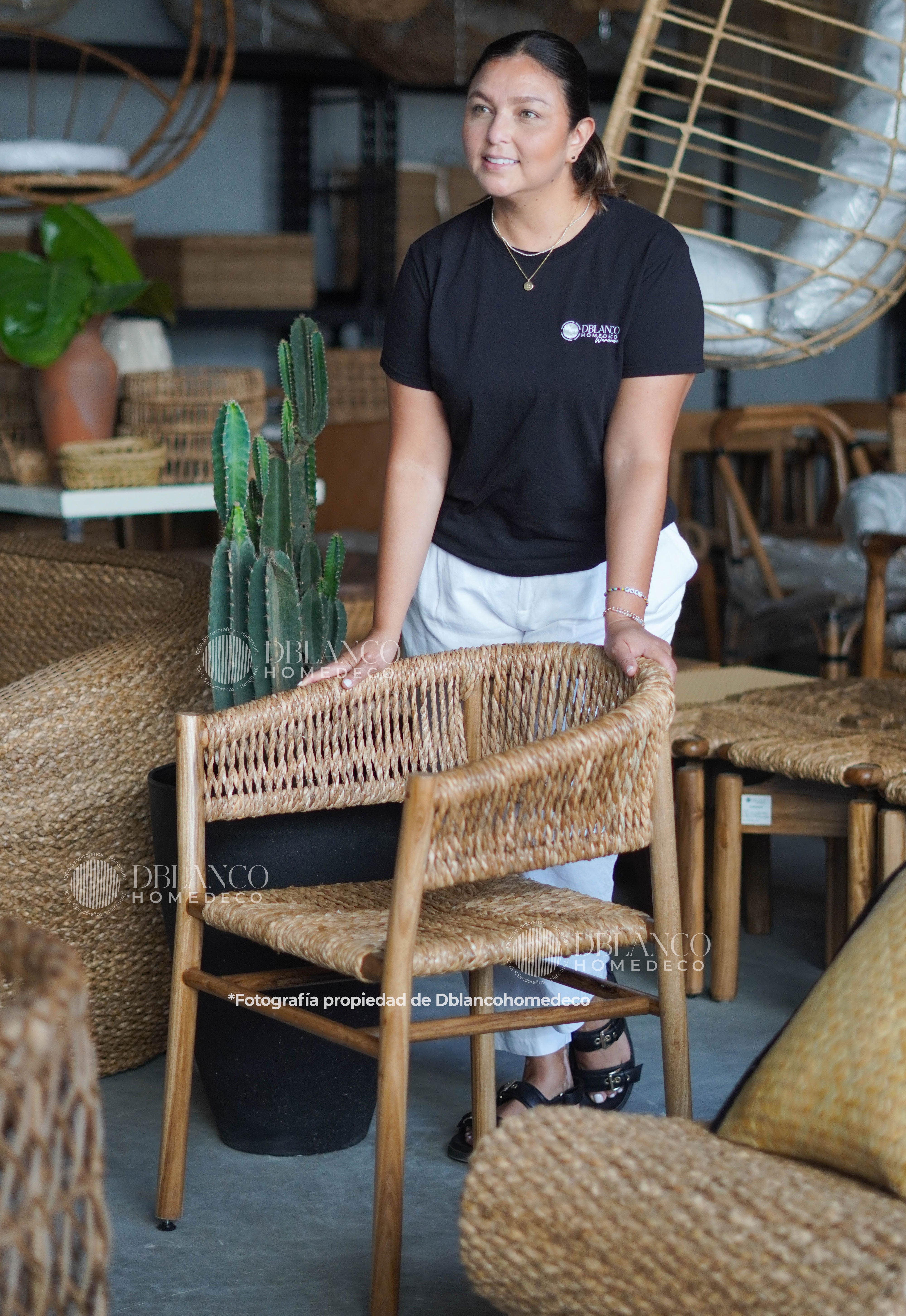 ESENCIA CHAIR