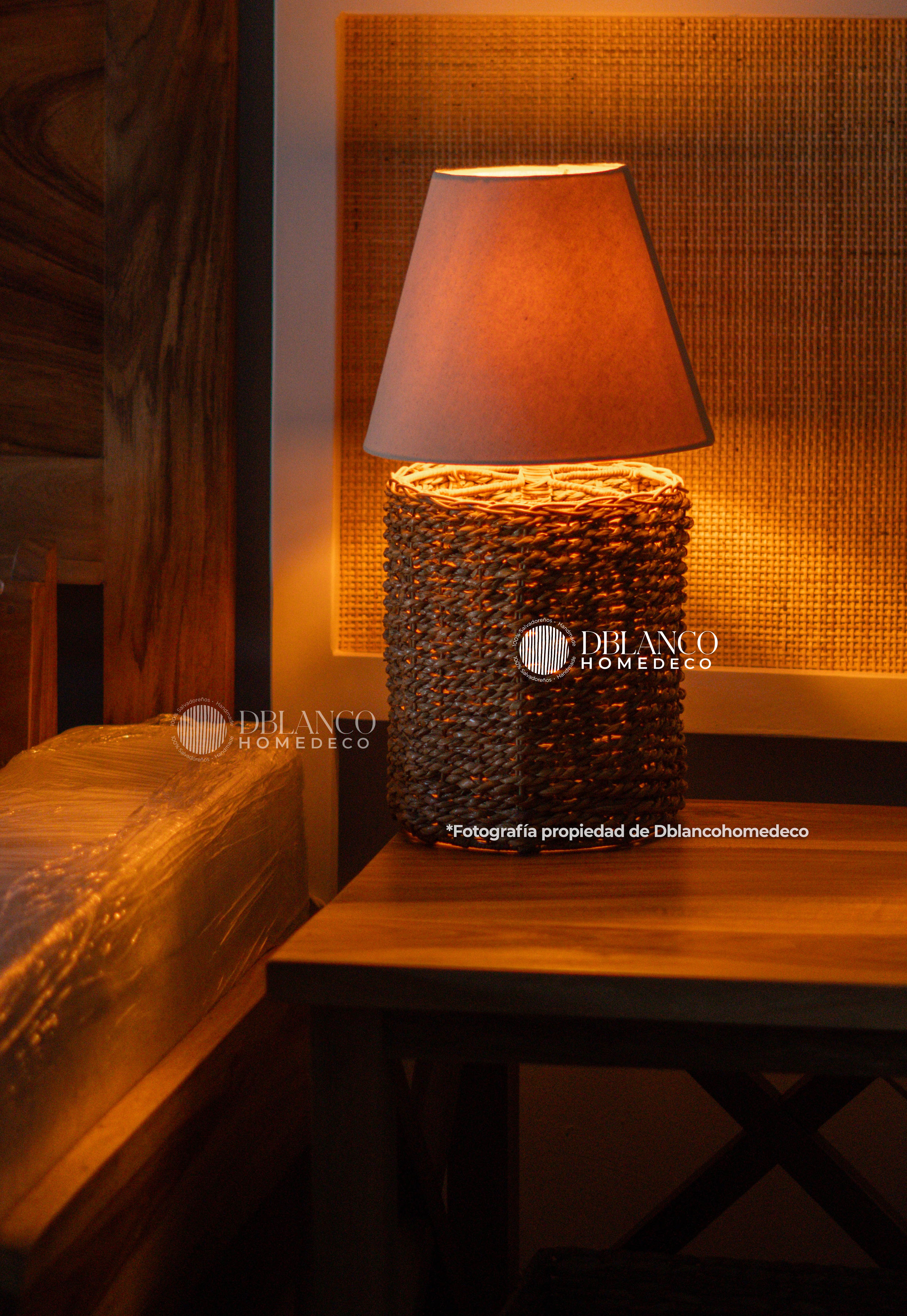 TABLE LAMP NATURAL (LÁMPARA)