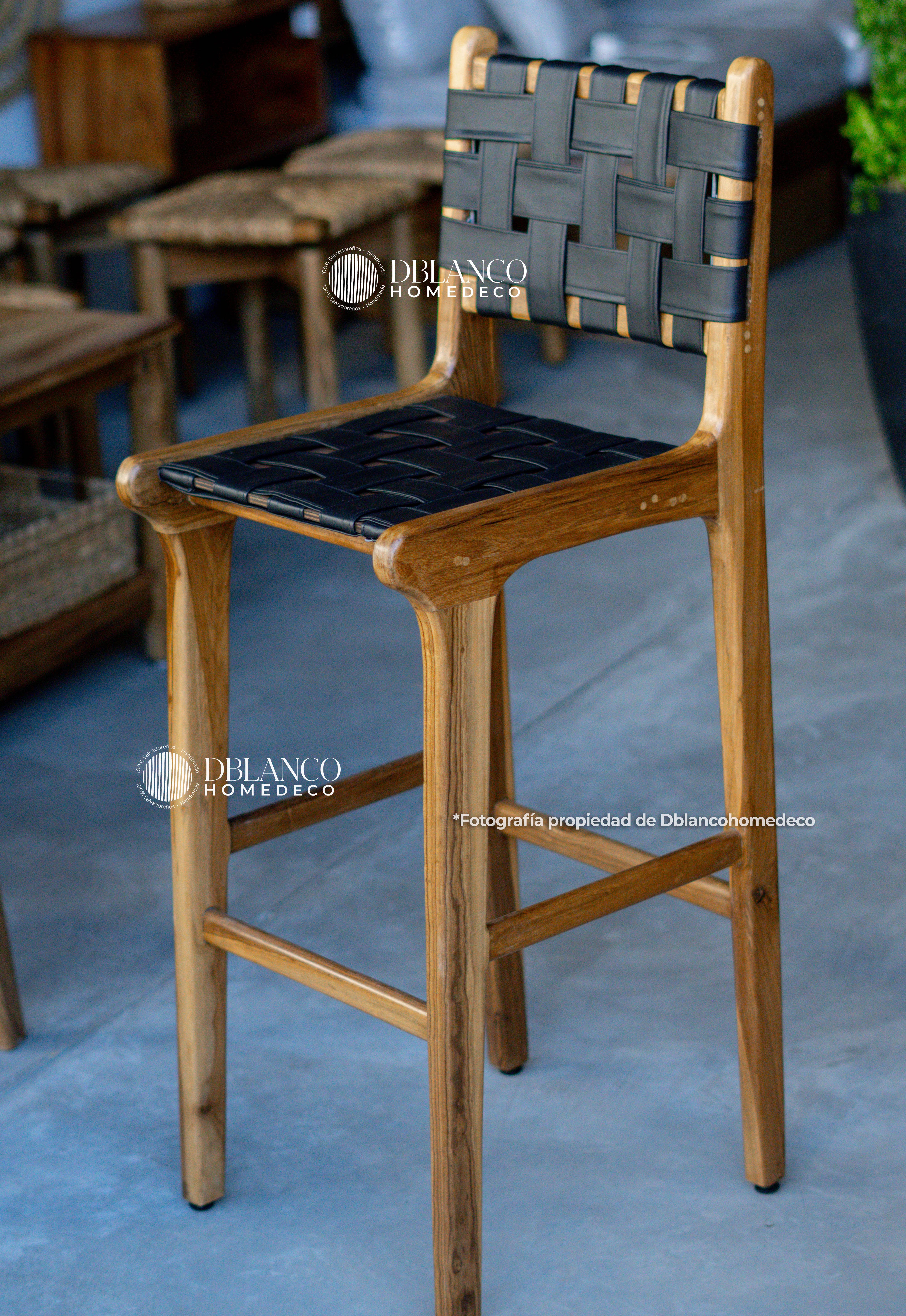 LEATHER CRAFT (STOOL BAR)