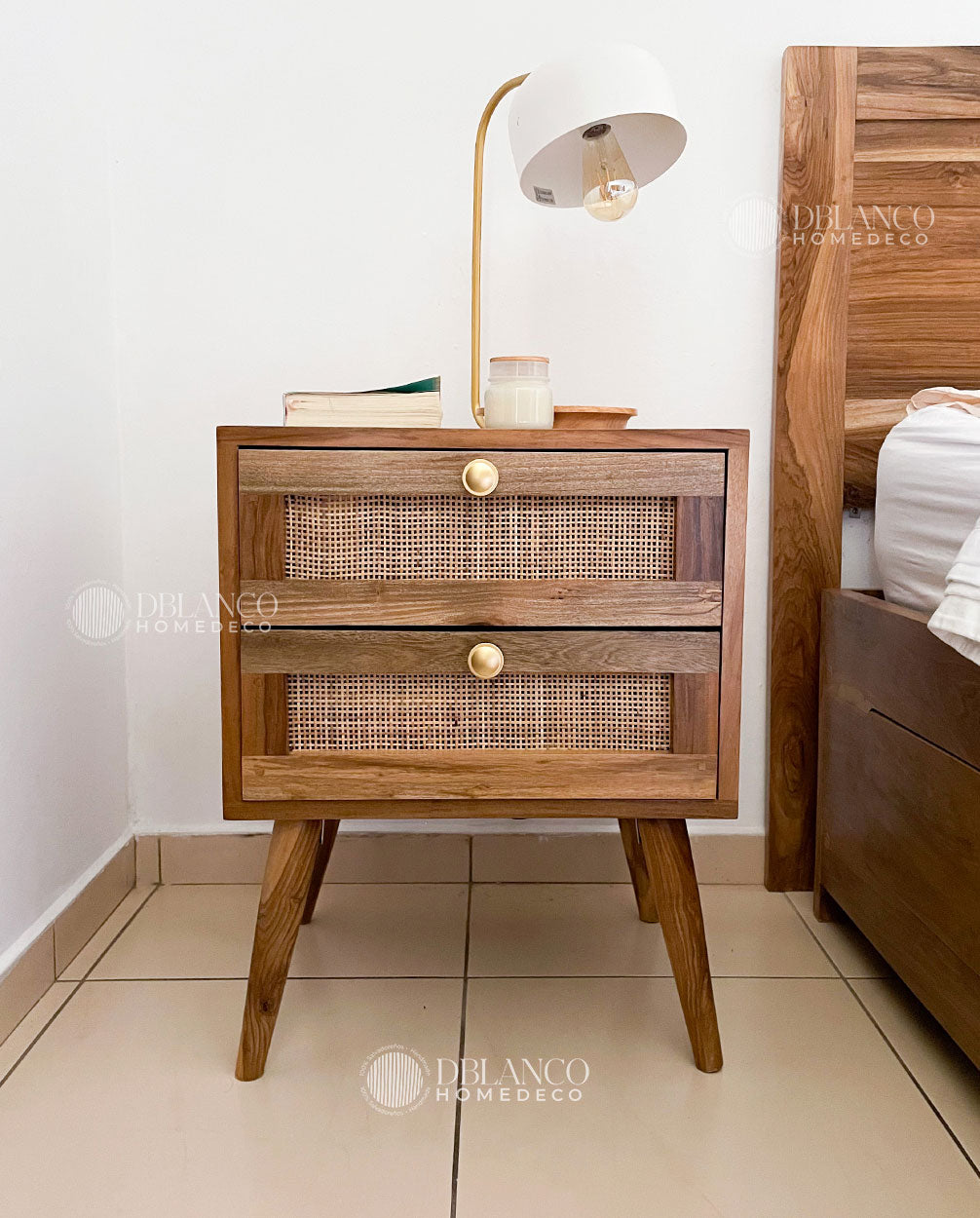 NIGHT STAND RATTAN (MESA DE NOCHE)