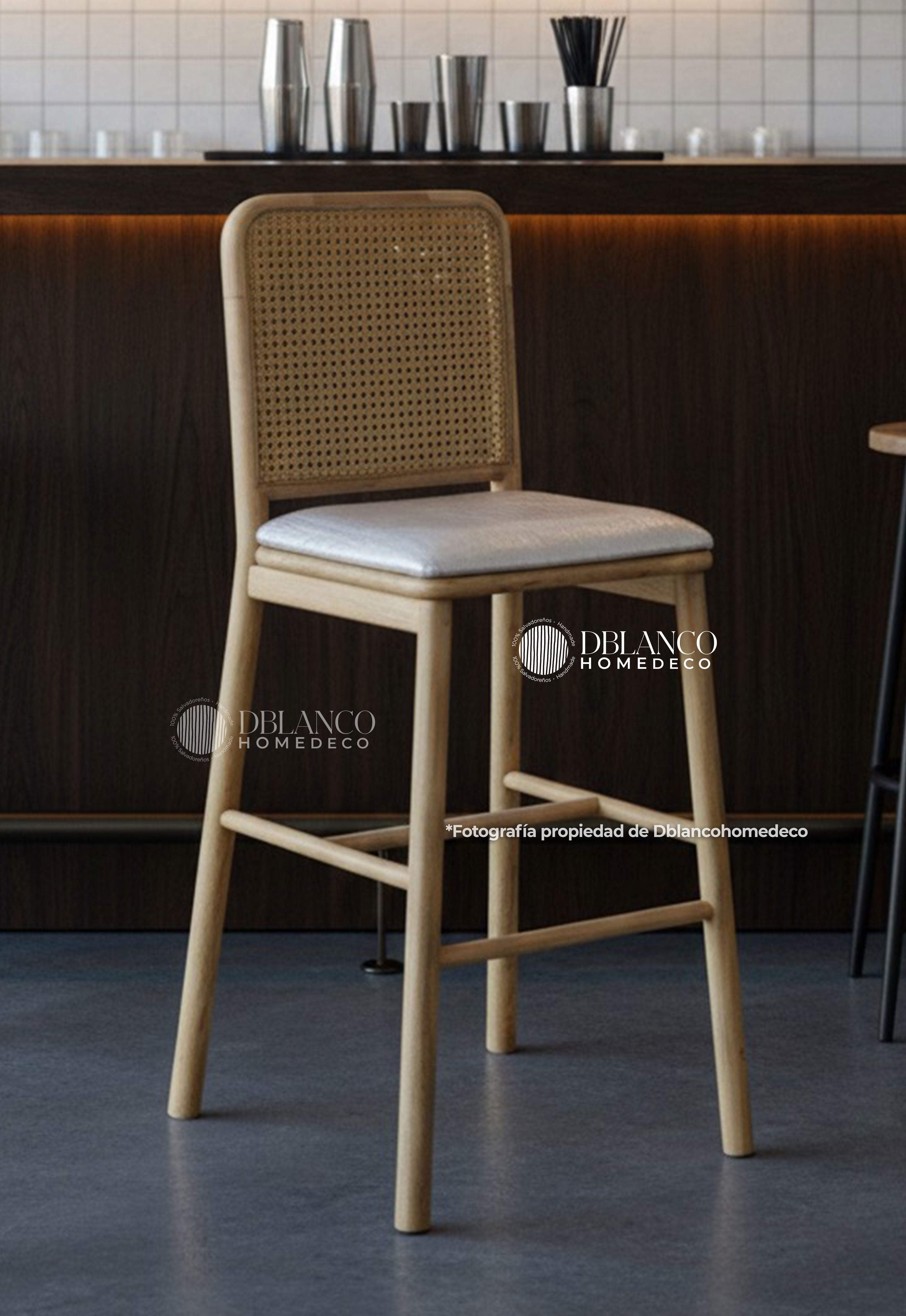 NORDIC RATTAN CHAIR (STOOL BAR)